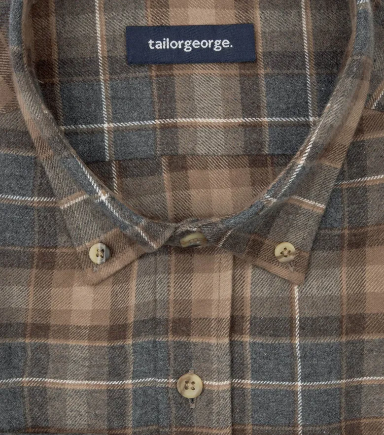 Easy-iron plain white poplin shirt